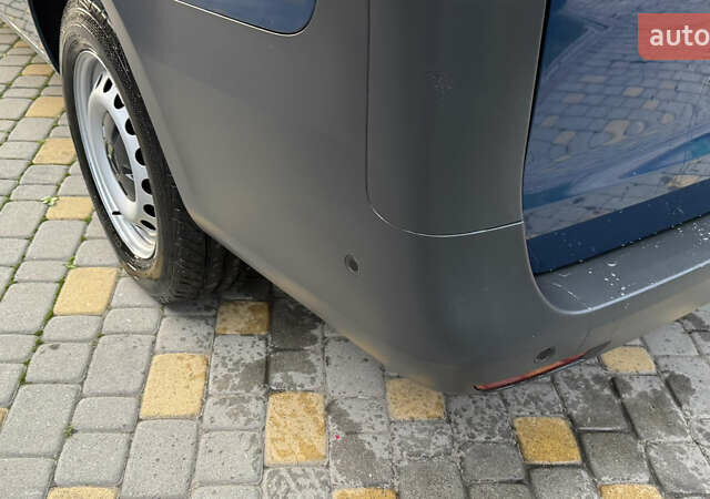 Синий Мерседес Вито, объемом двигателя 2.14 л и пробегом 297 тыс. км за 23150 $, фото 11 на Automoto.ua