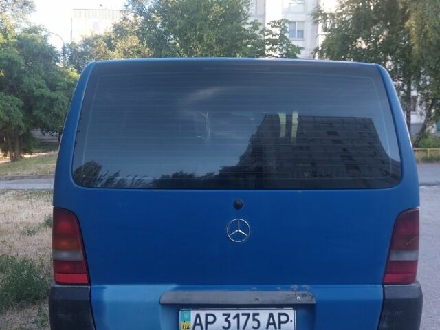 Синий Мерседес Вито, объемом двигателя 2.1 л и пробегом 339 тыс. км за 4500 $, фото 2 на Automoto.ua
