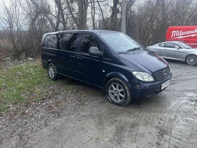 Синий Мерседес Вито, объемом двигателя 2.1 л и пробегом 300 тыс. км за 7500 $, фото 1 на Automoto.ua