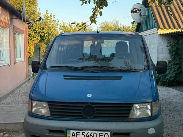 Синий Мерседес Вито, объемом двигателя 2.2 л и пробегом 404 тыс. км за 5000 $, фото 5 на Automoto.ua