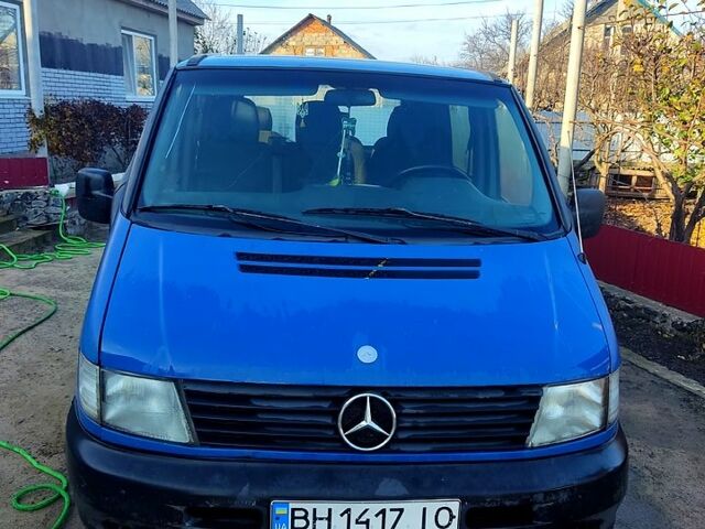 Синий Мерседес Вито, объемом двигателя 2.1 л и пробегом 450 тыс. км за 5000 $, фото 7 на Automoto.ua