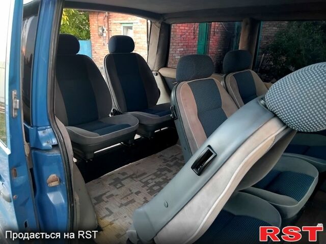 Синій Мерседес Віто, об'ємом двигуна 2.2 л та пробігом 580 тис. км за 4900 $, фото 12 на Automoto.ua