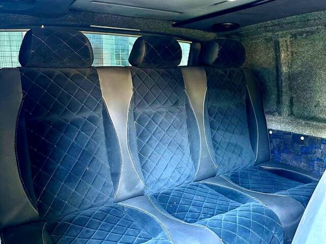 Синий Мерседес Вито, объемом двигателя 2.1 л и пробегом 258 тыс. км за 5750 $, фото 7 на Automoto.ua