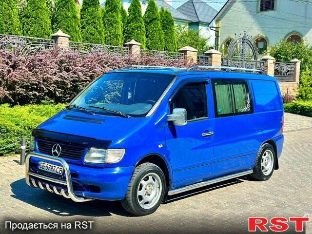Синий Мерседес Вито, объемом двигателя 2.1 л и пробегом 258 тыс. км за 5750 $, фото 1 на Automoto.ua