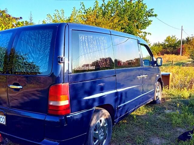 Синій Мерседес Віто, об'ємом двигуна 2.1 л та пробігом 260 тис. км за 4500 $, фото 6 на Automoto.ua