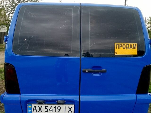 Синій Мерседес Віто, об'ємом двигуна 2.2 л та пробігом 350 тис. км за 4500 $, фото 2 на Automoto.ua