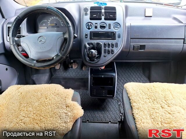 Синій Мерседес Віто, об'ємом двигуна 2.2 л та пробігом 280 тис. км за 5850 $, фото 3 на Automoto.ua
