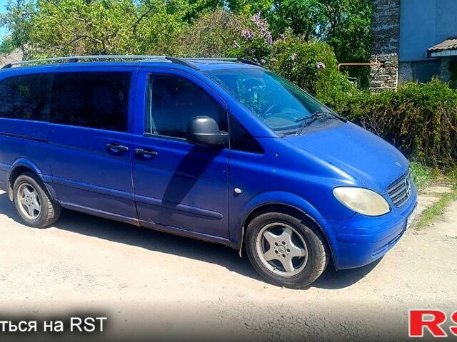 Синий Мерседес Вито, объемом двигателя 2.1 л и пробегом 300 тыс. км за 4600 $, фото 2 на Automoto.ua