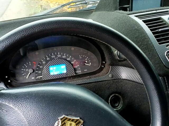 Синій Мерседес Віто, об'ємом двигуна 2.1 л та пробігом 240 тис. км за 7000 $, фото 6 на Automoto.ua