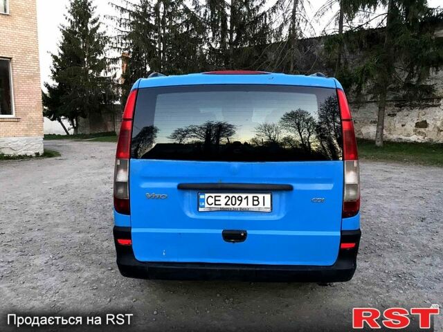 Мерседес Віто 2004 у Емильчином на Automoto.ua Синій Мерседес Віто, об'ємом двигуна 2.1 л та пробігом 295 тис. км за 6500 $, фото 3 на Automoto.ua