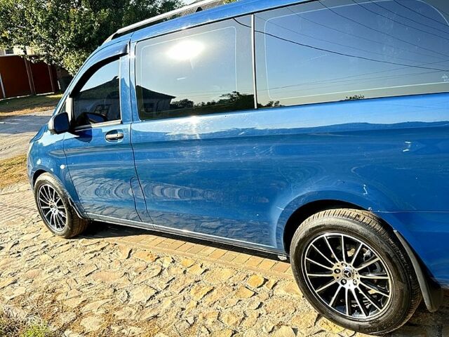 Синій Мерседес Віто, об'ємом двигуна 2.1 л та пробігом 308 тис. км за 22000 $, фото 2 на Automoto.ua