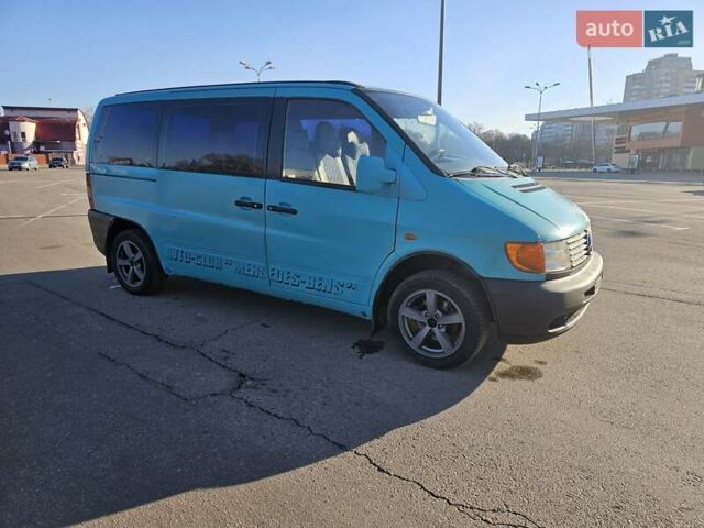 Зеленый Мерседес Вито, объемом двигателя 2.38 л и пробегом 400 тыс. км за 3950 $, фото 2 на Automoto.ua