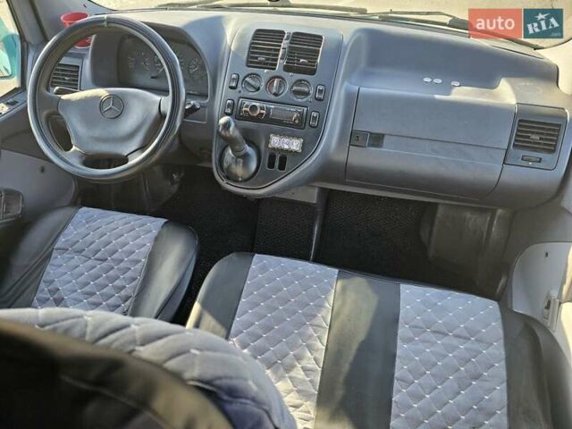 Зеленый Мерседес Вито, объемом двигателя 2.38 л и пробегом 400 тыс. км за 3950 $, фото 12 на Automoto.ua