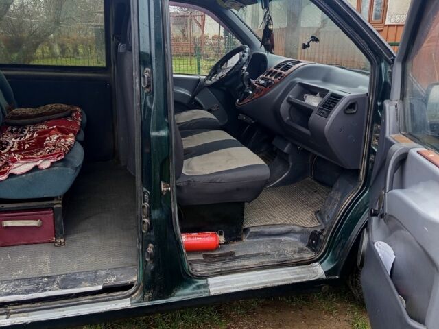 Зеленый Мерседес Вито, объемом двигателя 2.3 л и пробегом 700 тыс. км за 3100 $, фото 4 на Automoto.ua