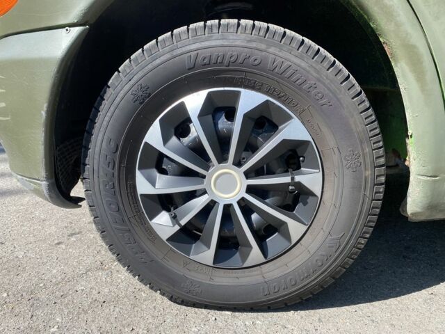 Мерседес Віто 1999 у Дніпро (Дніпропетровську) на Automoto.ua Зелений Мерседес Віто, об'ємом двигуна 2.1 л та пробігом 400 тис. км за 3800 $, фото 7 на Automoto.ua