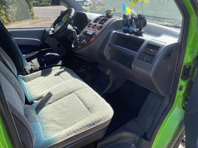 Мерседес Віто 1999 у Дніпро (Дніпропетровську) на Automoto.ua Зелений Мерседес Віто, об'ємом двигуна 2.1 л та пробігом 400 тис. км за 3800 $, фото 10 на Automoto.ua