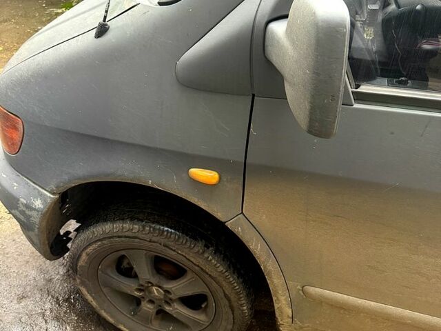 Зеленый Мерседес Вито, объемом двигателя 2.3 л и пробегом 277 тыс. км за 3550 $, фото 5 на Automoto.ua