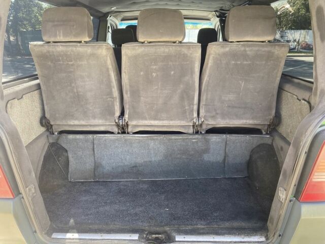 Мерседес Віто 1999 у Дніпро (Дніпропетровську) на Automoto.ua Зелений Мерседес Віто, об'ємом двигуна 2.1 л та пробігом 400 тис. км за 3800 $, фото 14 на Automoto.ua