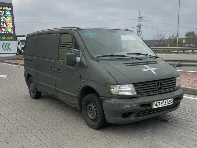 Зелений Мерседес Віто, об'ємом двигуна 2 л та пробігом 230 тис. км за 1600 $, фото 1 на Automoto.ua