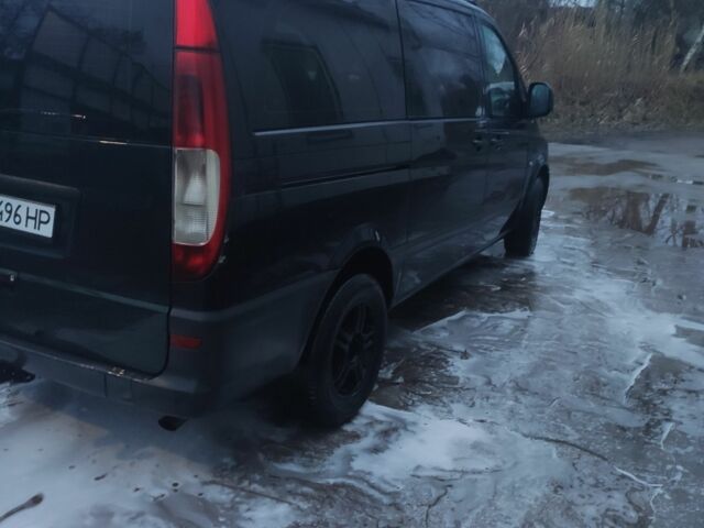 Зеленый Мерседес Вито, объемом двигателя 2.1 л и пробегом 400 тыс. км за 6500 $, фото 12 на Automoto.ua