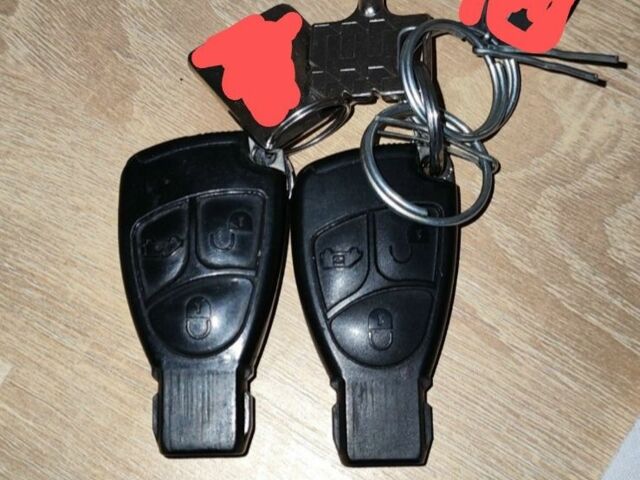 Зеленый Мерседес Вито, объемом двигателя 0 л и пробегом 70 тыс. км за 4300 $, фото 7 на Automoto.ua