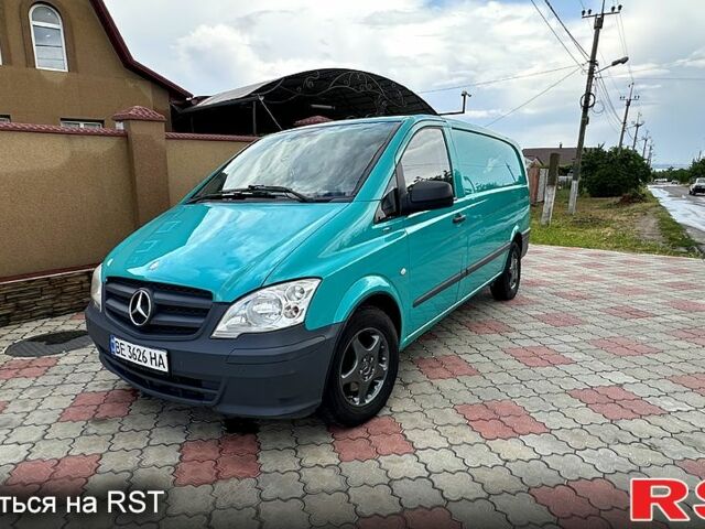 Зелений Мерседес Віто, об'ємом двигуна 2.1 л та пробігом 249 тис. км за 9500 $, фото 1 на Automoto.ua