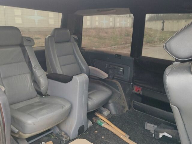 Зеленый Мерседес Вито, объемом двигателя 2.1 л и пробегом 285 тыс. км за 2700 $, фото 1 на Automoto.ua