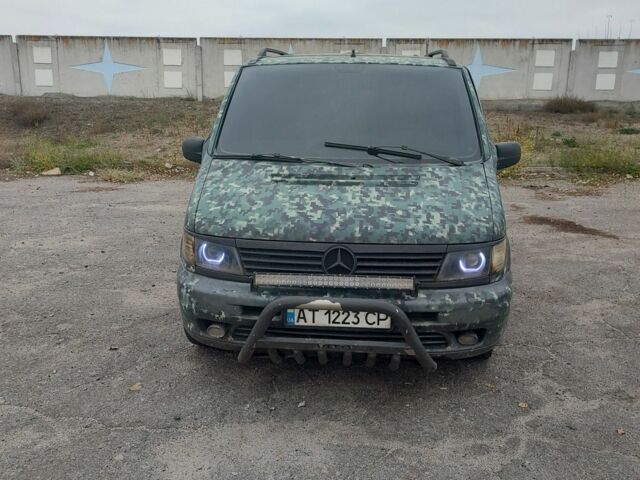 Зеленый Мерседес Вито, объемом двигателя 2.1 л и пробегом 285 тыс. км за 2700 $, фото 3 на Automoto.ua