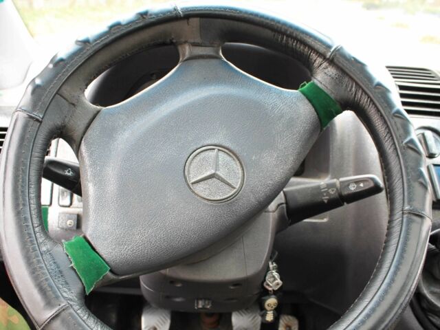 Зеленый Мерседес Вито, объемом двигателя 2 л и пробегом 355 тыс. км за 3332 $, фото 18 на Automoto.ua