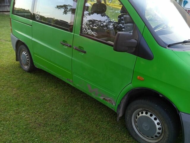 Зелений Мерседес Віто, об'ємом двигуна 2.3 л та пробігом 303 тис. км за 3999 $, фото 1 на Automoto.ua