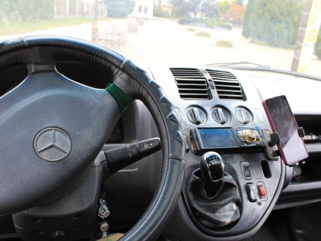 Зеленый Мерседес Вито, объемом двигателя 2 л и пробегом 355 тыс. км за 3332 $, фото 3 на Automoto.ua