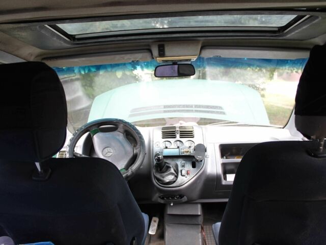 Зеленый Мерседес Вито, объемом двигателя 2 л и пробегом 355 тыс. км за 3332 $, фото 5 на Automoto.ua