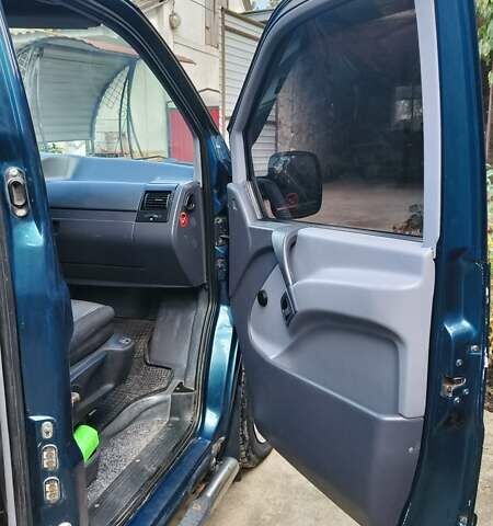 Зеленый Мерседес Вито, объемом двигателя 2.3 л и пробегом 548 тыс. км за 4650 $, фото 5 на Automoto.ua