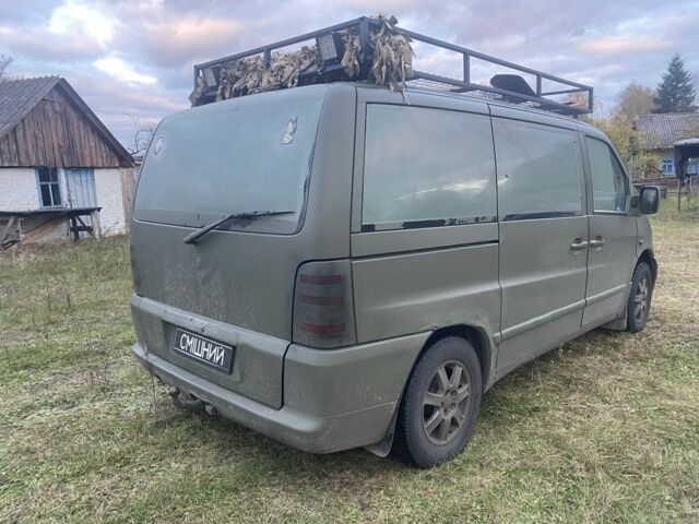 Зеленый Мерседес Вито, объемом двигателя 2.3 л и пробегом 350 тыс. км за 2500 $, фото 5 на Automoto.ua