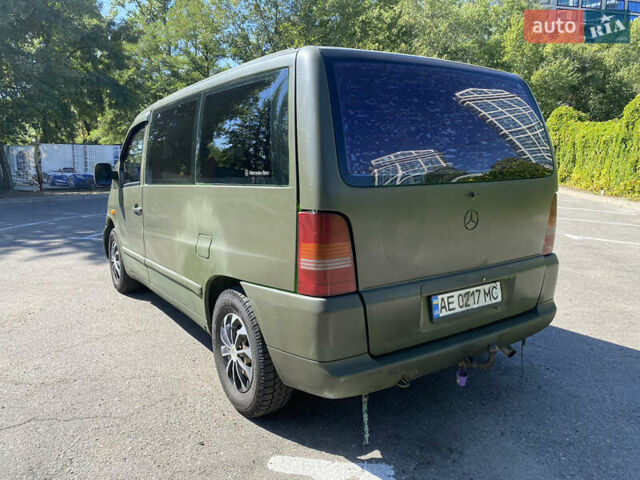 Зелений Мерседес Віто, об'ємом двигуна 2.15 л та пробігом 400 тис. км за 3800 $, фото 4 на Automoto.ua