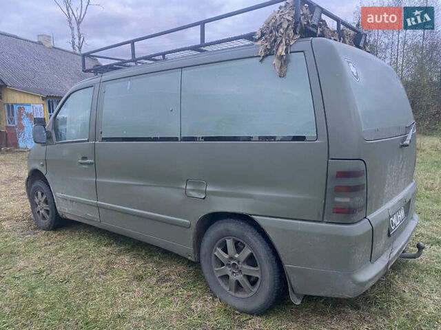 Зеленый Мерседес Вито, объемом двигателя 2.3 л и пробегом 350 тыс. км за 2500 $, фото 7 на Automoto.ua