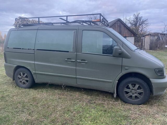 Зеленый Мерседес Вито, объемом двигателя 2.3 л и пробегом 350 тыс. км за 2500 $, фото 4 на Automoto.ua