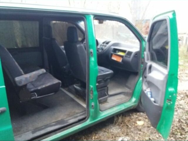 Зеленый Мерседес Вито, объемом двигателя 0 л и пробегом 362 тыс. км за 2500 $, фото 2 на Automoto.ua