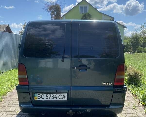 Зеленый Мерседес Вито, объемом двигателя 2.2 л и пробегом 143 тыс. км за 4200 $, фото 4 на Automoto.ua