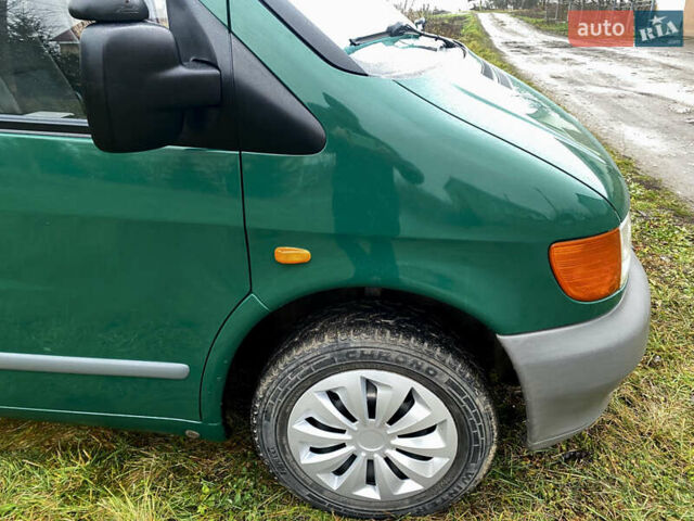 Зеленый Мерседес Вито, объемом двигателя 2.2 л и пробегом 370 тыс. км за 6000 $, фото 4 на Automoto.ua