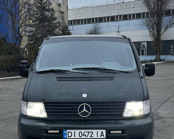 Зеленый Мерседес Вито, объемом двигателя 2.15 л и пробегом 432 тыс. км за 3500 $, фото 2 на Automoto.ua