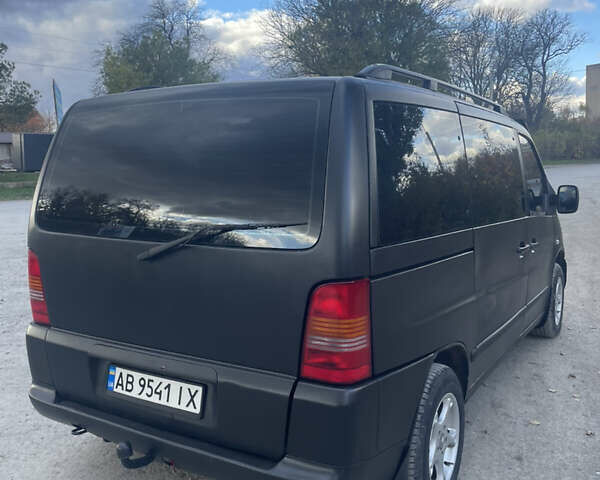 Зеленый Мерседес Вито, объемом двигателя 2.15 л и пробегом 565 тыс. км за 9999 $, фото 4 на Automoto.ua