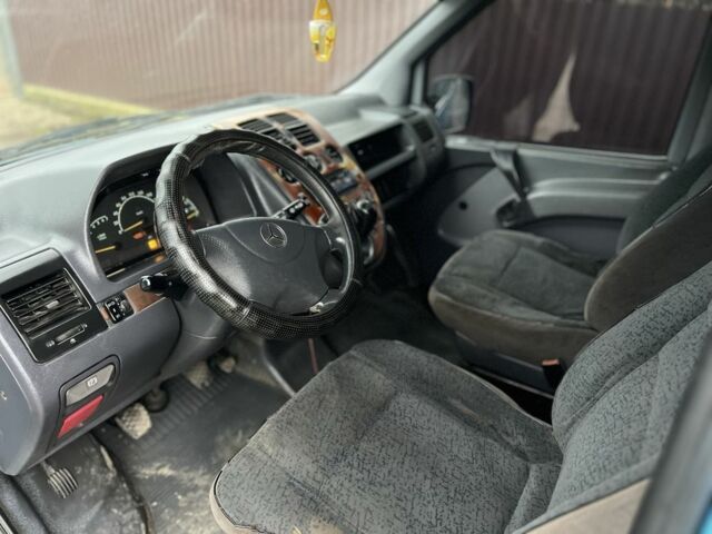 Зелений Мерседес Віто, об'ємом двигуна 2.2 л та пробігом 400 тис. км за 3650 $, фото 5 на Automoto.ua