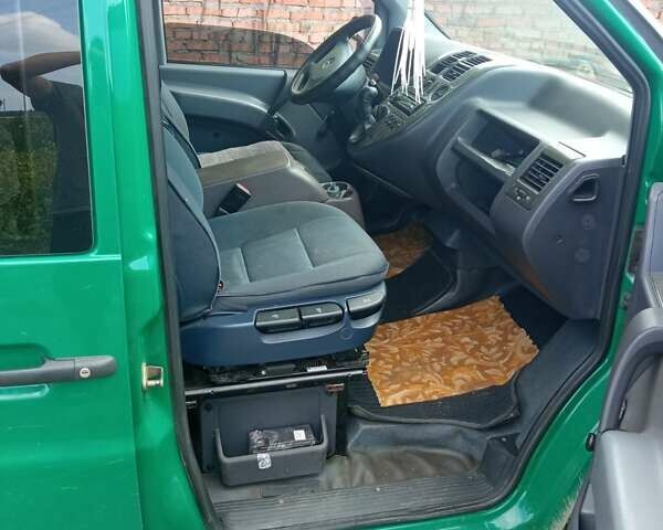 Зелений Мерседес Віто, об'ємом двигуна 2.15 л та пробігом 400 тис. км за 4750 $, фото 6 на Automoto.ua