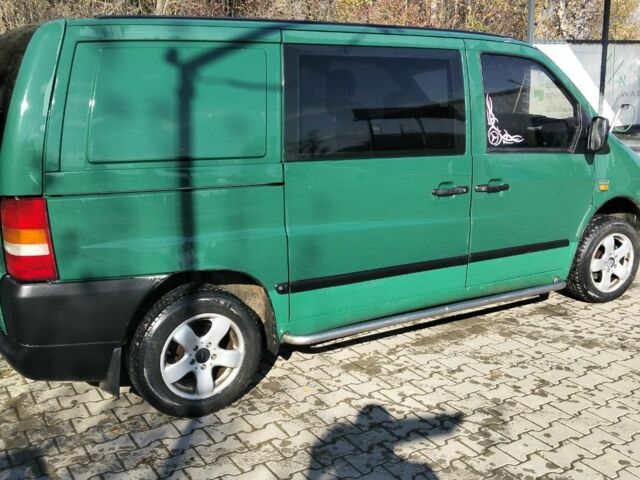 Зеленый Мерседес Вито, объемом двигателя 2.2 л и пробегом 290 тыс. км за 3900 $, фото 4 на Automoto.ua