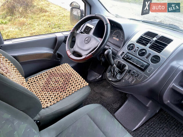 Зеленый Мерседес Вито, объемом двигателя 2.2 л и пробегом 370 тыс. км за 6000 $, фото 34 на Automoto.ua