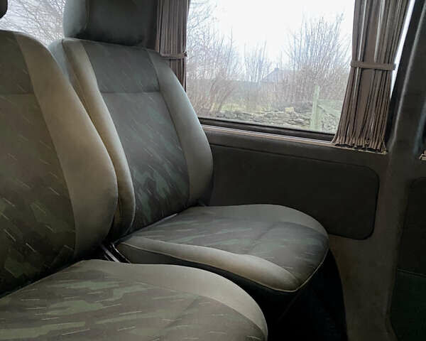 Зеленый Мерседес Вито, объемом двигателя 2.2 л и пробегом 370 тыс. км за 6000 $, фото 29 на Automoto.ua