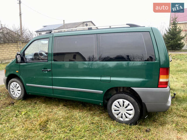 Зеленый Мерседес Вито, объемом двигателя 2.2 л и пробегом 370 тыс. км за 6000 $, фото 13 на Automoto.ua