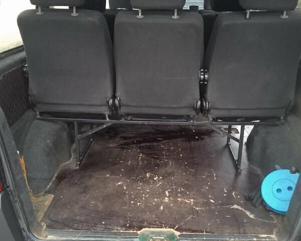 Зелений Мерседес Віто, об'ємом двигуна 2.2 л та пробігом 370 тис. км за 4700 $, фото 7 на Automoto.ua