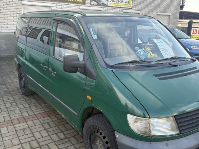 Зеленый Мерседес Вито, объемом двигателя 2.2 л и пробегом 400 тыс. км за 3000 $, фото 3 на Automoto.ua